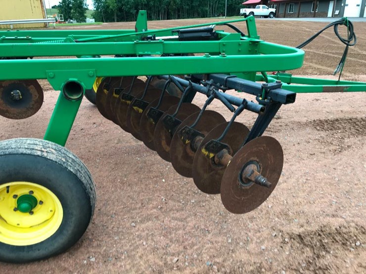 john-deere-110-image-17