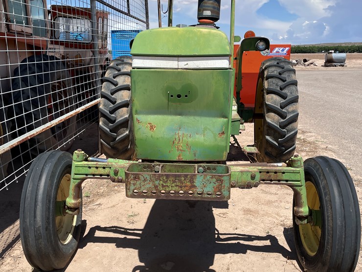 john-deere-2940-image-3