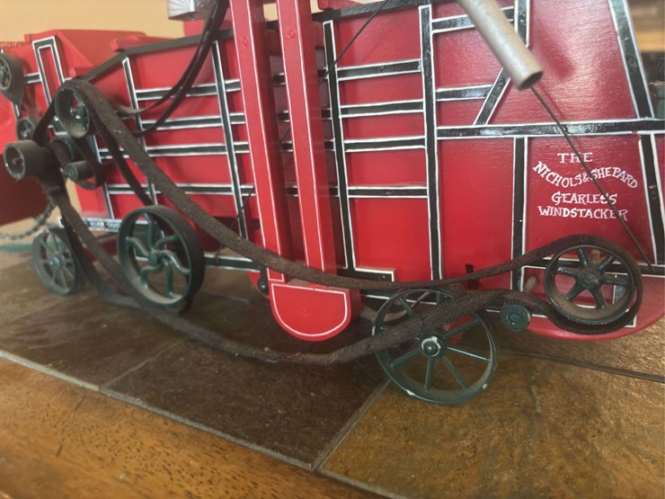 1/16-red-river-special-threshing-machine-teeswater-image-6