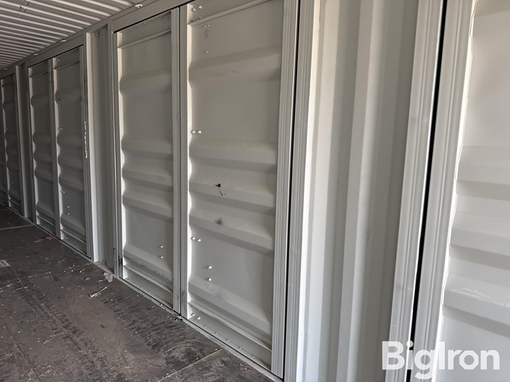 2025-40'-one-trip-shipping-container-image-11