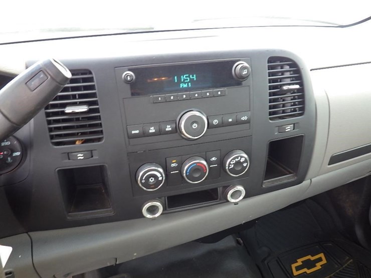 2008-chevrolet-silverado-image-22