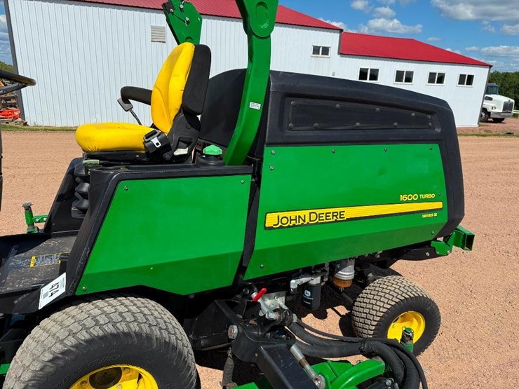 2022-john-deere-1600-image-19
