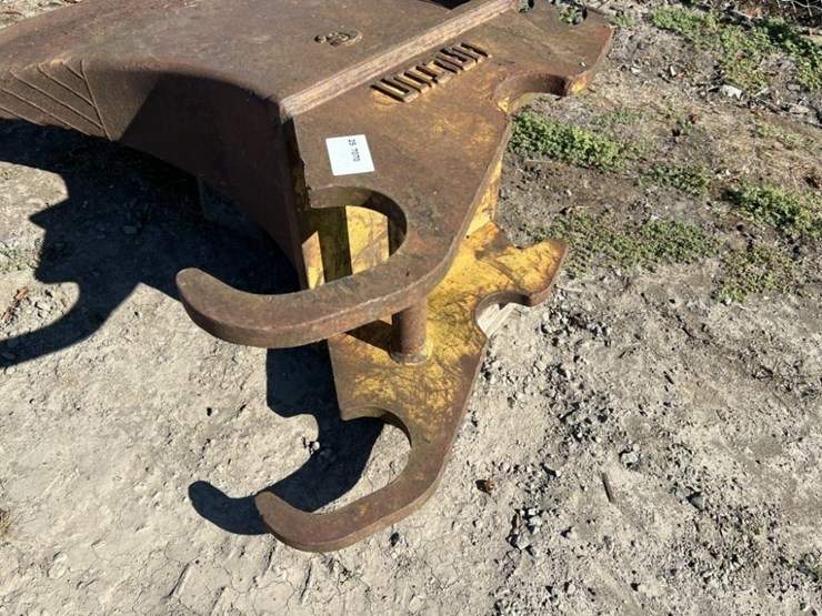 caterpillar-330b-image-4