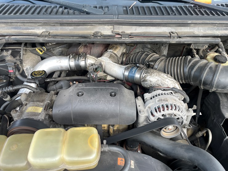 2001-ford-f550-image-32
