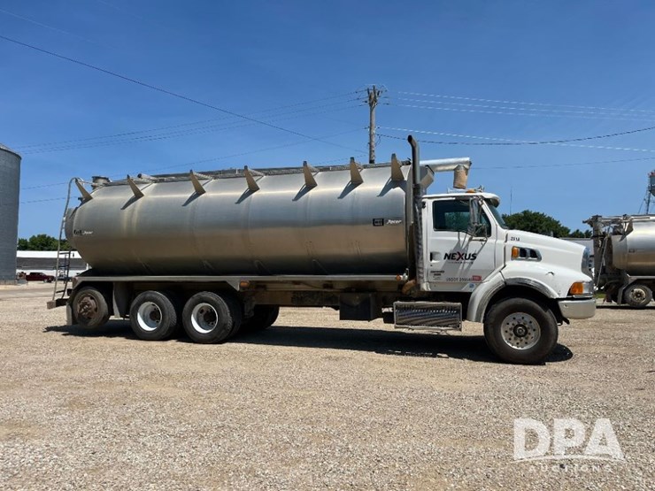 2009-sterling-feed-truck-(jn2573,-unit-2018)-image-7
