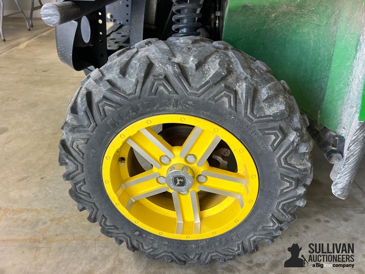 2013-john-deere-gator-image-14
