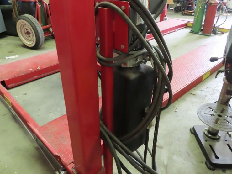 backyard-buddy-car-hoist-image-4