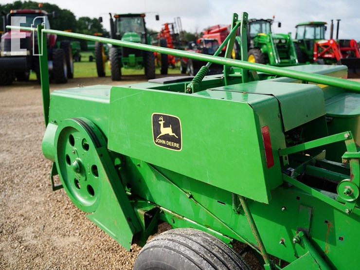 1990-john-deere-328-image-22