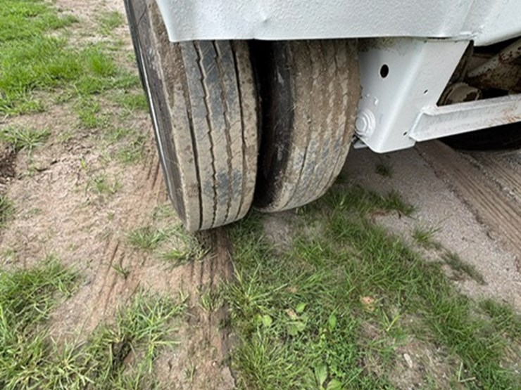 2015-ray-man-dry-fertilizer-trailer-(ed5162)-image-32