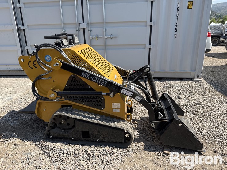 2025-agt-mx-crt23-compact-track-loader-image-4
