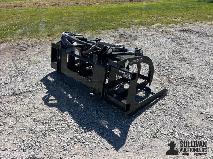 legend-72”-compact-skid-steer-grapple-image-5