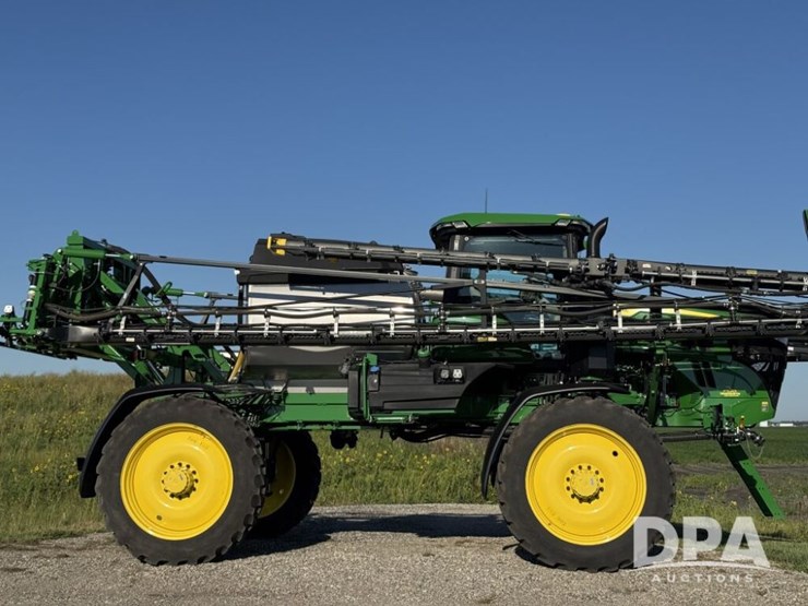 2023-john-deere-412r-image-9