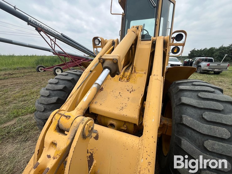 1985-deere-644c-image-13