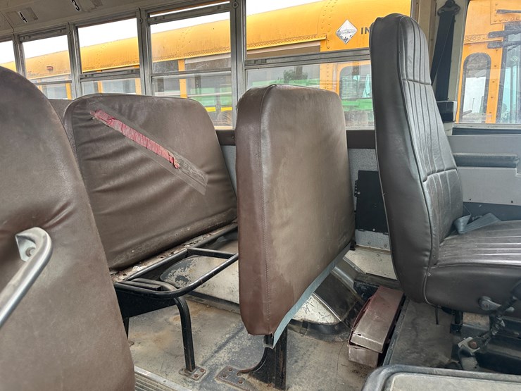 #21-•-#23872-•-2002-international-genesis-school-bus-vin:-1hvbgaan22a916951-image-44