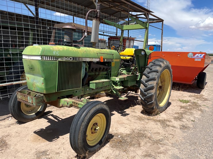 john-deere-2940-image-1