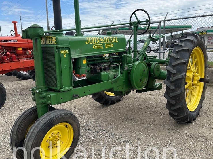 john-deere-b-image-1