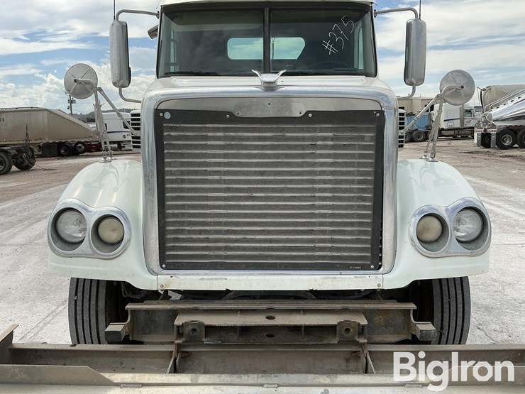 2017-freightliner-coronado-132-image-10