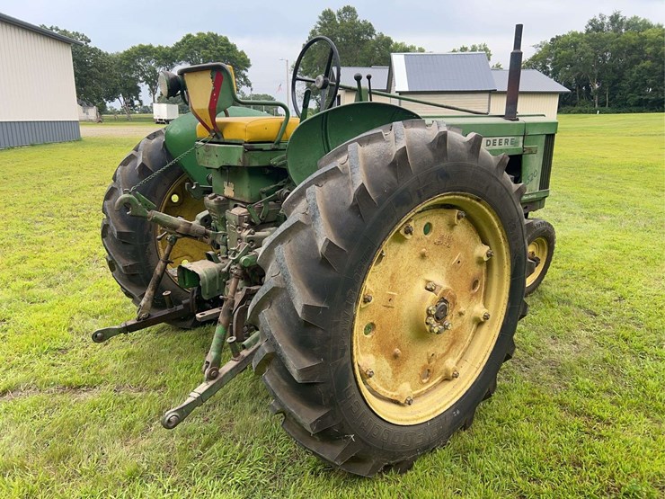 1958-john-deere-520-image-5