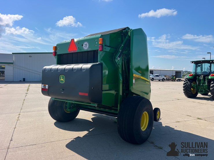2023-john-deere-560m-image-5