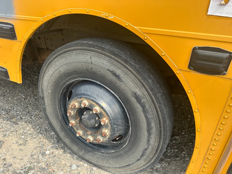 #21-•-#23872-•-2002-international-genesis-school-bus-vin:-1hvbgaan22a916951-image-8