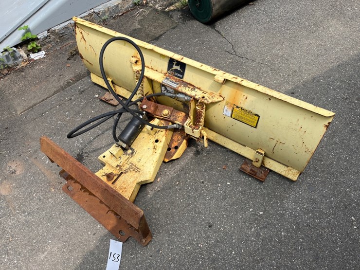 john-deere-300-image-2