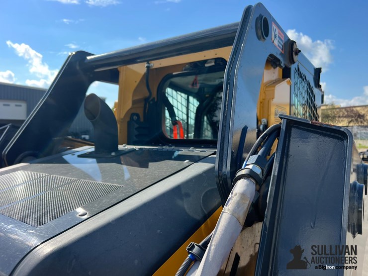 2022-deere-333g-image-14