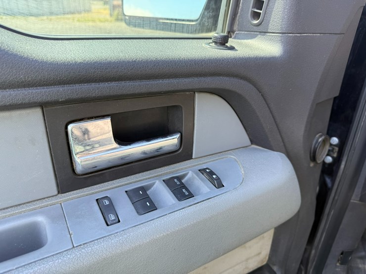 2014-ford-f150-image-31