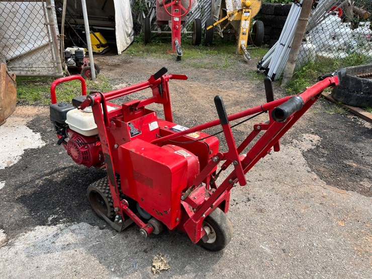 schiller-classen-hydro-drive-sod-cutter-image-2
