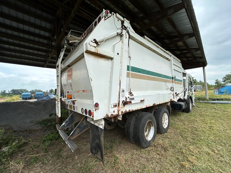 #46-•-#25939-•-inop-2003-mack-mr-t/a-daycab-garbage-truck-vin:-1m2k185c33m009372-image-3