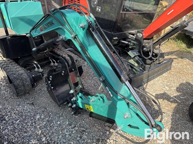 2025-agt-mh12rx-mini-excavator-image-13