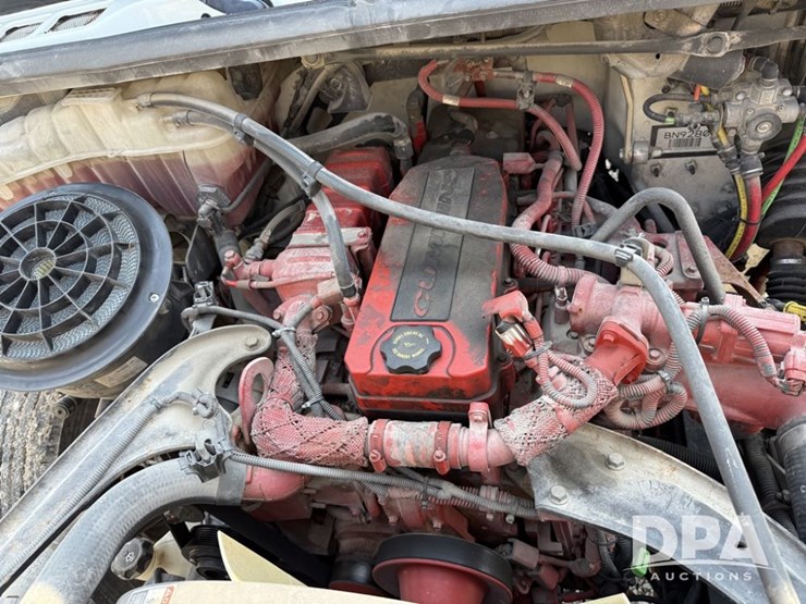 2012-freightliner-business-class-m2-van-truck-(pz13752,-unit-129)-image-13