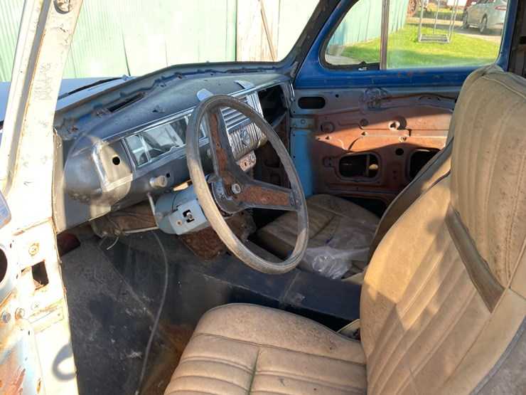 1949-plymoth-special-deluxe-4-door-suicide-door-sedan-project-car-image-12