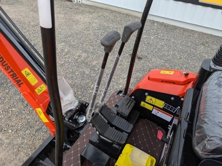 2025-cfg-nt18k-mini-hydraulic-excavator-image-24