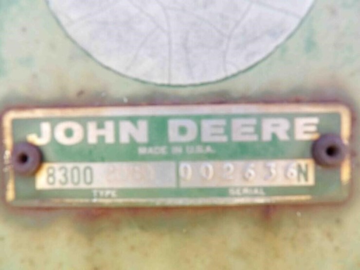 john-deere-8300-image-11