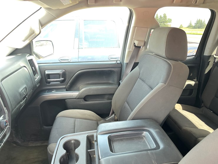 2015-chevrolet-silverado-2500-image-34