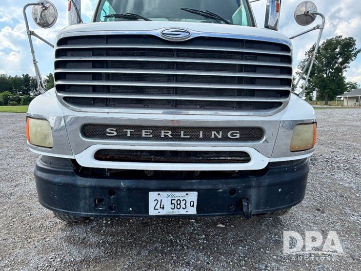 2005-sterling-dry-tender-truck-(gp11242,-unit-111565)-image-21