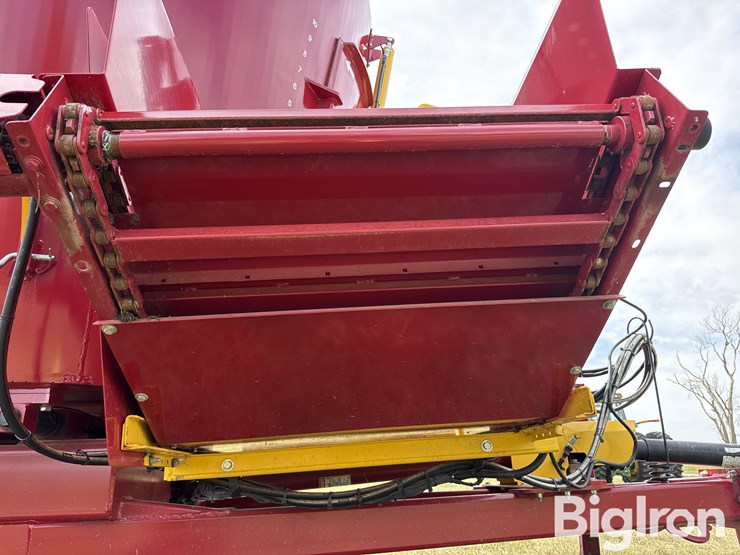 2022-supreme-international-segue-7t-vertical-feed-mixer-image-17