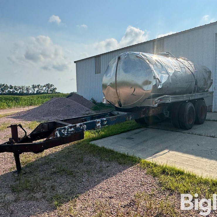 Stainless Steel T/A Tanker Tailer