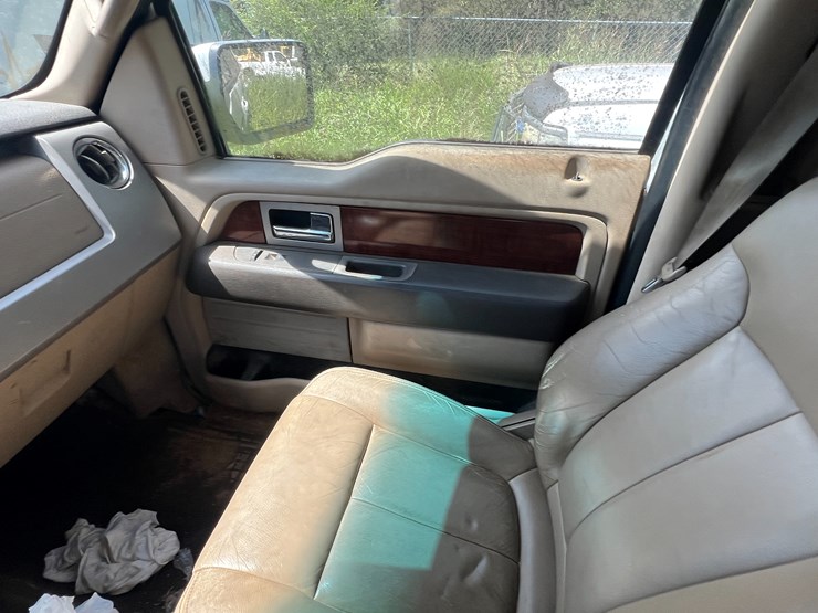 2010-ford-f150-image-18
