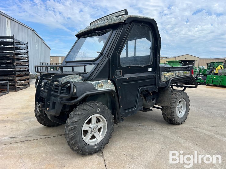 2011-john-deere-gator-image-1