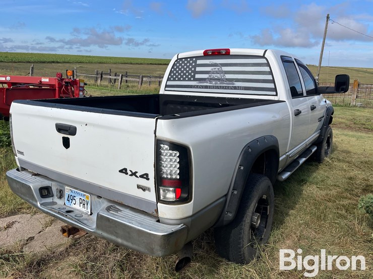 2005-dodge-2500-image-5