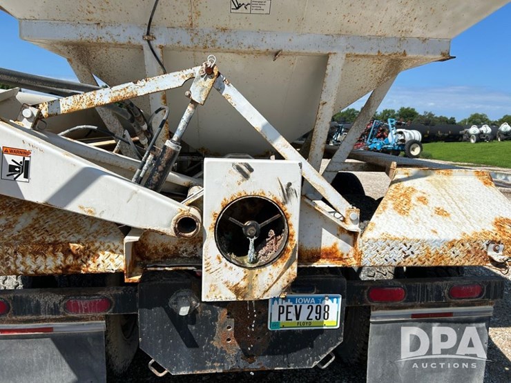 1995-freightliner-dry-tender-truck-(cp0609,-unit-2142)-image-25