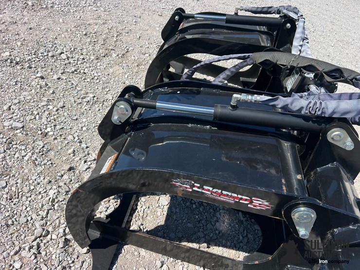 legend-72”-compact-skid-steer-grapple-image-9