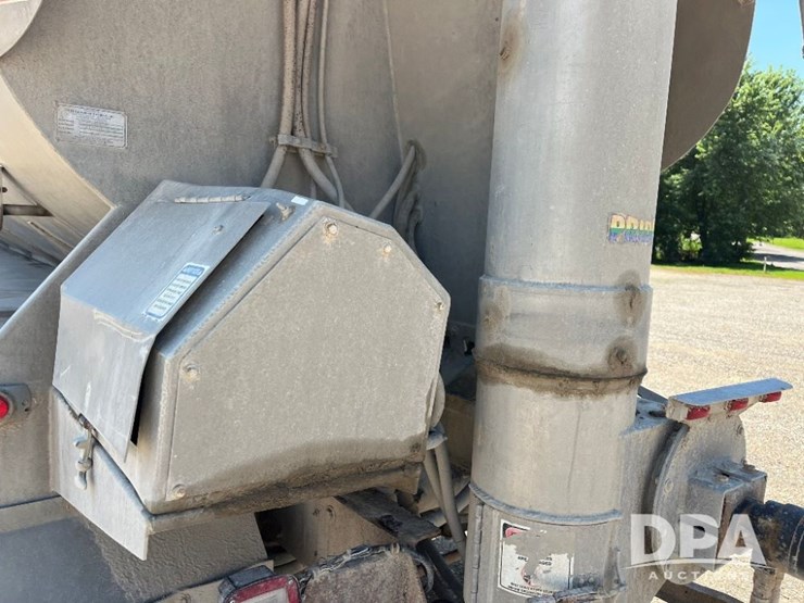 2009-sterling-feed-truck-(jn2573,-unit-2018)-image-57