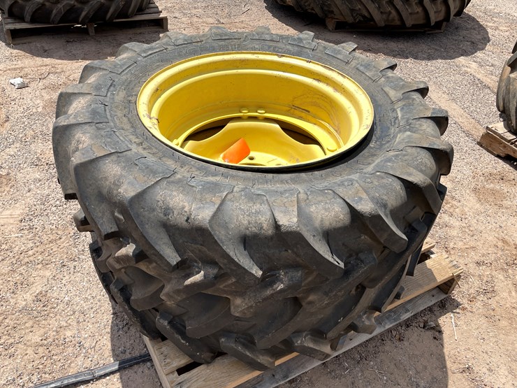 deere-tires-image-1