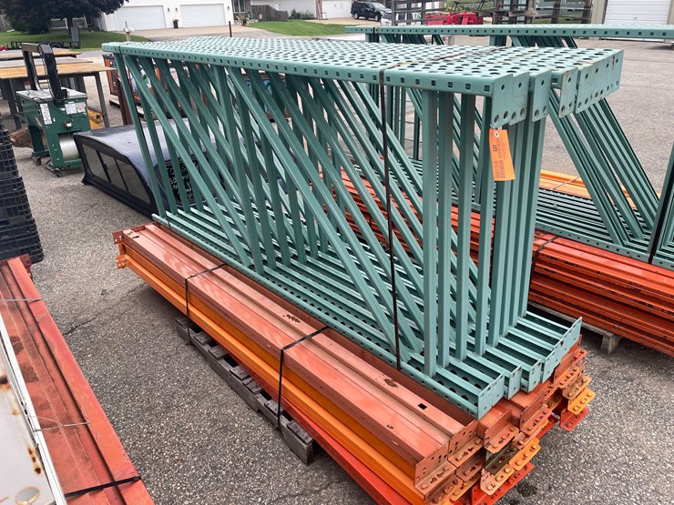 #8034-•-teardrop-pallet-racking-(o10)-image-1