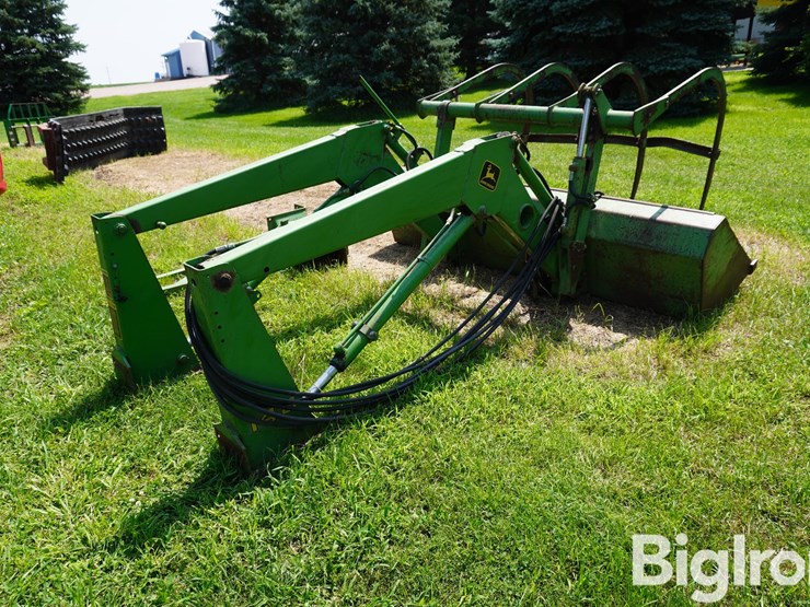 john-deere-148-image-5
