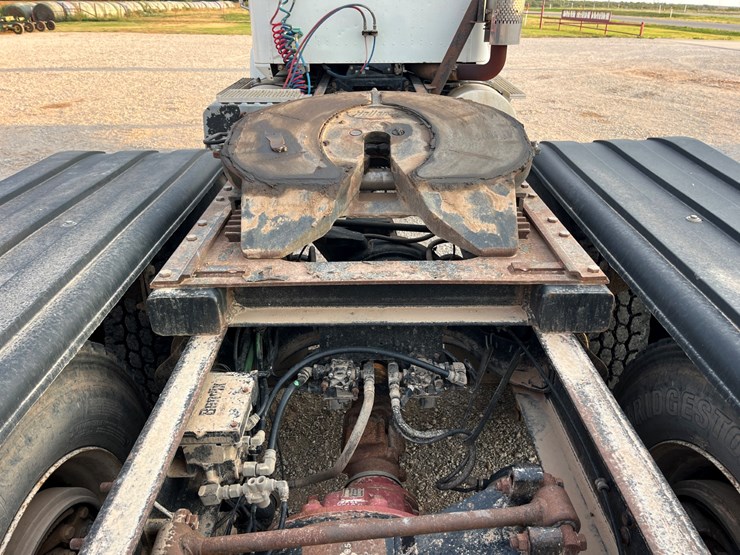 1998-cummins-m11-image-10