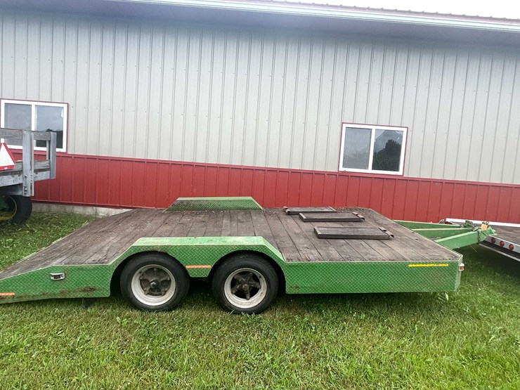 #6692-•-15'-dual-axle-trailer-image-1