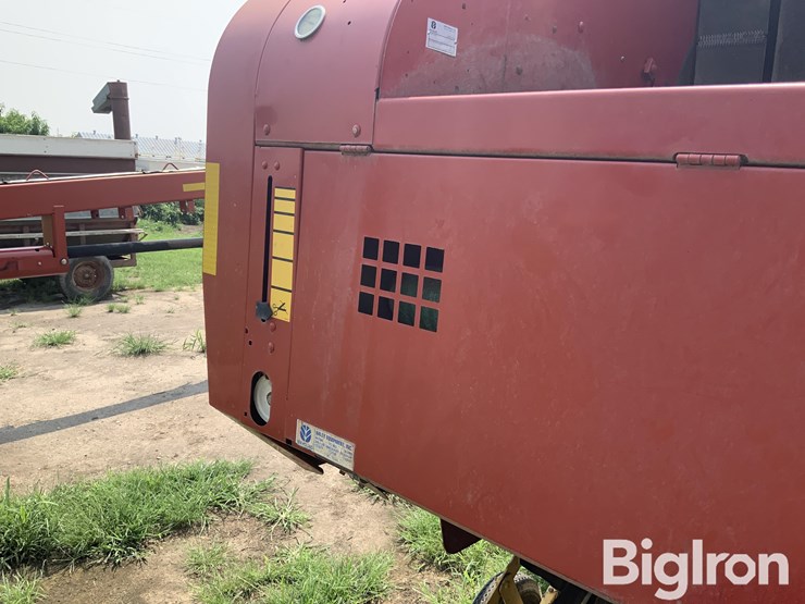 2006-new-holland-br780a-image-15